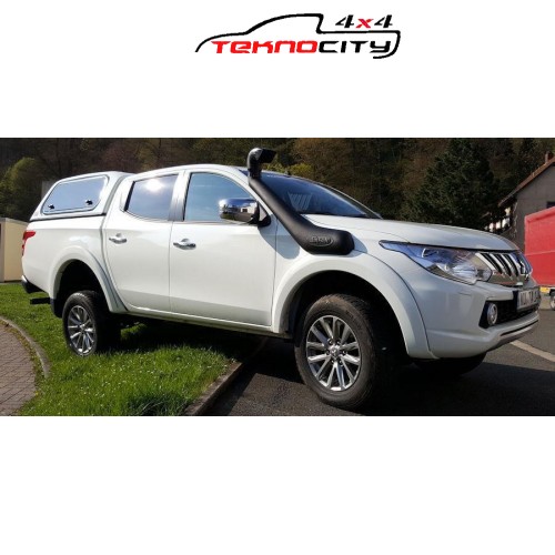 2015- Mitsubishi L200 TJM Snorkel